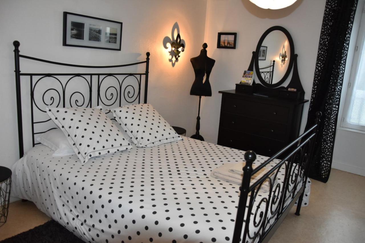 Ker-Loen Bed & Breakfast Val-Couesnon Exterior foto